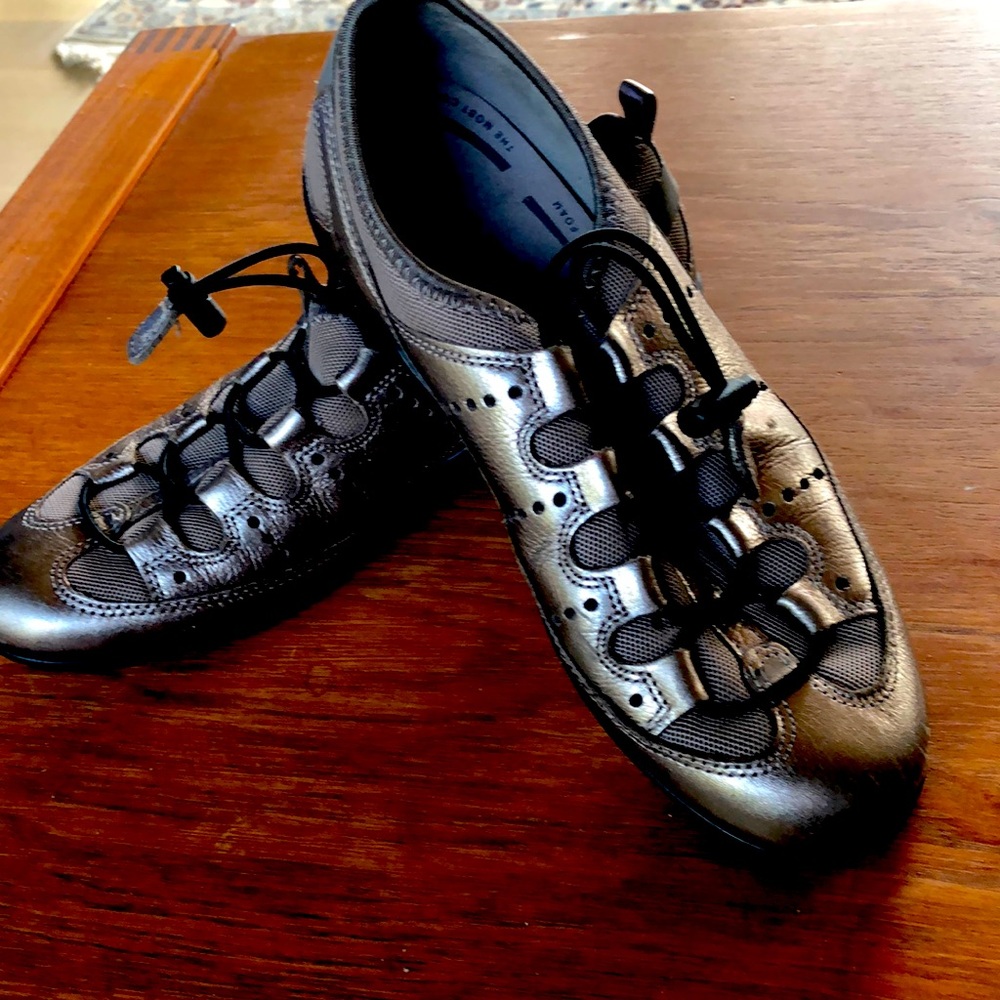 New ECCO women’s comfort shoes 6.5/37 Euro